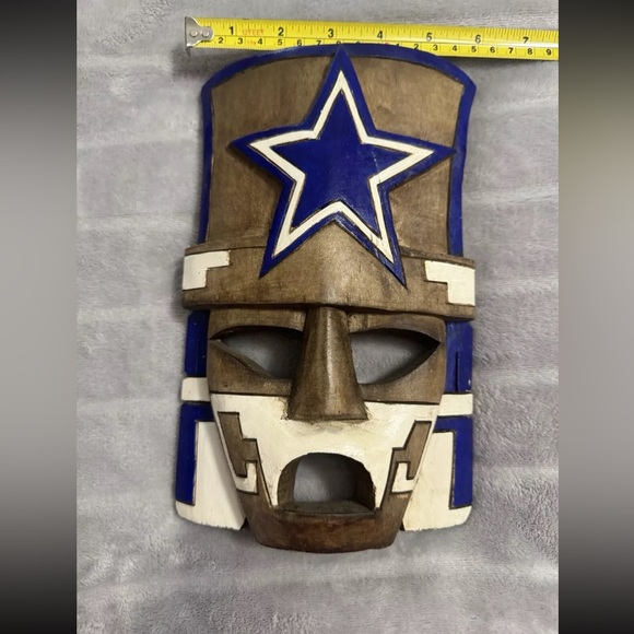 Dallas Cowboys Handcrafted Mayan Mask Wall Art 9x6 - Picture 2 of 4